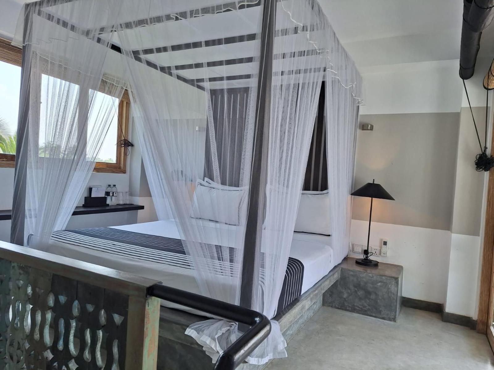 Temptation Hotel Hikkaduwa Buitenkant foto